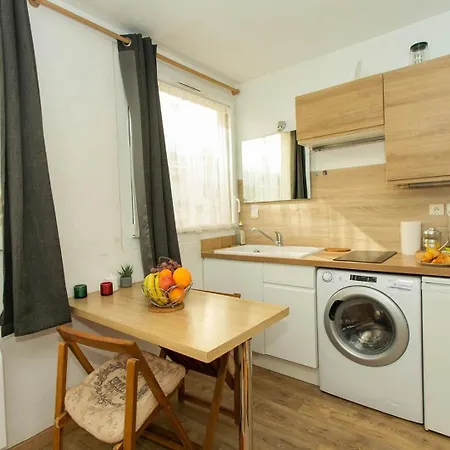 Bnbnook - Eiffel Tower & Champs-elysees - Apartamento *